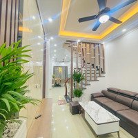 Bán Nhà Khuất Duy Tiến 46M2 Giá Bán 9.5 Tỷ - 4 Tầng, Ở Ngay, Đầy Đủ Công Năng.