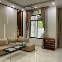 Nhà Phố Lakeview City Góc Hông Công Viêndiện Tích5X20M 4 Phòng Ngủ 5 Vệ Sinhfull Nội Thất Giá Thuê 30 Triệu Liên Hệ: 0902872670