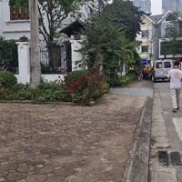 Biệt Thự Sân Vườn Đẳng Cấp Sang Trọngdiện Tích360M 3 Thoáng View Công Viên