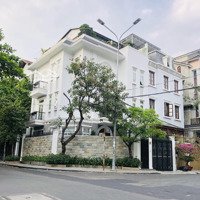 Cho Thuê Villa Mặt Tiền Phan Xích Long - Hoa Đào Có Hầm - 85 Triệu