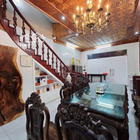 Bán Nhà Riêng Phố Yên Hoa 172M Q.tây Hồ , Ô Tô 7 Chỗ Trong Sân. 5M Ra Mặt Hồ Tây. Giá: 49 Tỷ