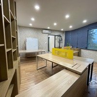 Kẹt Tiền Bán Nhà Mặt Tiền Hồng Hà, Ngay Sân Bay Tân Sơn Nhất - 1 Trệt 3 Lầu Thu Nhập 50 Triệuiệu/Tháng