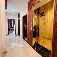 Nhà 1 Hầm, 4 Lầu, Thang Máy 5X20M