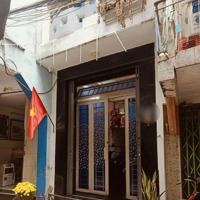 Bán Nhà Hoàng Diệu Quận 4 - 4 Tầng - 30M2 - 3 Tỷ - Hẻm 4M - Tiện Kinh Doanh