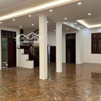 Cho Thuê Nhà Văn Phòng Phố Chùa Láng, Diện Tích 70M2 X 7 Tầng Giá Thuê 50 Triệu
