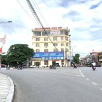 Cho thuê  MT: 10m DT: 220m2 phố Hai Bà Trưng, nhà 6 tầng thông sàn.