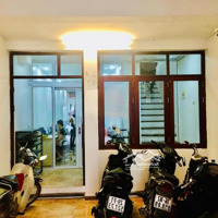 Cho Thuê Nhà Trần Thái Tông 69M2X4T Giá 17 Triệu/Th