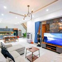 Villa biệt thự ven biển chỉ chưa tới 13T