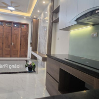 Bán Nhà Ngõ 206 Cổ Linh, Đối Diện Siêu Thị Aeon Long Biên. Full Nội Thất, Ôtô Đỗ Cổng. Liên Hệ:0965858116