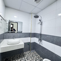 Cần Bán Gấp Nhà Ngay Học Viện Tài Chính - Mới Xây - 40M2 5 Tầng 5 Ngủ - 6,7 Tỷ