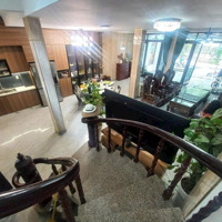 Cần Bán Gấp Nhà Phố Phường Phú Mỹ Quận 7. 7X16M, Cn 112M2 - Trệt 2 Lầu Đúc Kiên Cố Với 3 Phòng Ngủ Giá 15T