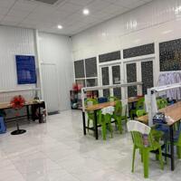Cho thuê mbkd đường Hùng Vương, Phan Thiết, 200m2. Giá 25tr/ tháng