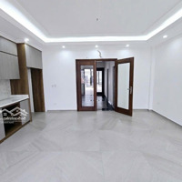 Bán Nhà Xây Mới Tại Phố Trần Quốc Hoàn, Phân Lô, Ô Tô, Thang Máy, Kinh Doanh, 50M, 8 Tầng, 22.5 Tỷ