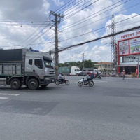 Cho Thuê Mặt Bằng Kd Thị Trấn Bến Lức, Ngang 11M Ngay Ngã 5 Thị Trấn Bến Lức. Liên Hệ: 0911098498