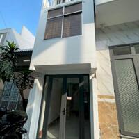 Cho thuê nhà hẻm 1 đường hoàng văn thụ, đầu hẻm vô 150m