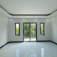 Cách 1 Nhà Ra Ngã 3, Ô Tô Vào Nhà, Bán Nhà Bát Khối, Long Biên 5 Tầng, Giá Hơn 6 Tỷ Có Tl