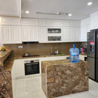 Bán Căn 88M2 Tầng Cao View Trực Diện Hồ Tây - Full Đồ - 2 Ngủ - Sổ Lâu Dài - 10,5 Tỷ