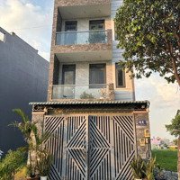Kẹt Tiền Bán Nhanh Nhà Đông Tăng Long, 3 Tầng, 5 Vệ Sinh 6 Vệ Sinh Đường 10M, Hoàn Công, Giá Bán 8.9 Tỷ