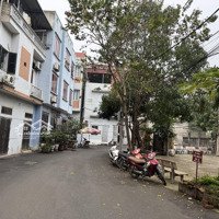 Ô Tô Tải Đỗ Cửa -- View Sân Chơi Tuyệt Đẹp -- Có Sẵn Slot Đỗ Ô Tô -- 200M Ra Kđt Ngô Thì Nhậm