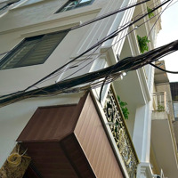 Gia Đình Lần Bán Lô Góc 50M2 - 5 Tầng Mới Phố Tân Mai. Thang Máy 350Kg,Đã Lắp Full Nội Thất.