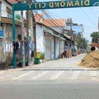BÁN RẺ NHÀ ĐẤT LONG BÌNH TÂN, 1TRỆT 2LẦU KDC DIAMOND CITY ĐƯỜNGNHỰA 8m
