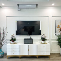 Chính Chủ Cần Bán Căn Hộ Royal City Siêu Đẹp 130M 3 Phòng Ngủ Đầy Đủ Nội Thất Giá Chỉ Nhỉnh 11 Tỷ