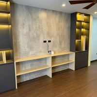 Bán Nhà Lò Đúc, Diện Tích 40M2, 5 Tầng, Giá Bán 8.8 Tỷ, Nhà Đẹp Ở Ngay, Ô Tô Đỗ Cửa, Gần Mặt Phố