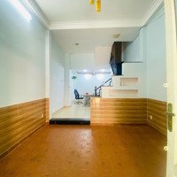 Trệt 2 Lầu 4X13M Có 3 Phòng Ngủ 2 Vệ Sinhhẻm Xe Tải Thông Đường Thống Nhất P16 Giá Bán 12 Triệu/Th Còn Bớt