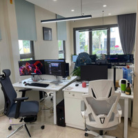 The Manor Central Park - Nguyễn Xiển, 200M2 Đất, Xd: 130M2/Sàn X 4T, Mt:10M. Thang Máy, Đồ Cơ Bản.