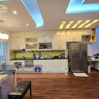 Nhà Trung Tâm Cầu Giấy- 42M - 5 Tầng - Ô Tô- 2 Thoáng - Full Nội Thất - Chỉ 11.85 Tỷ(Hhcg915223)