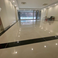 Cho Thuê Mp Lê Văn Lương_ Lang Hạ _Đống Đa , Diện Tích: 190M ,9T ,Có Hầm .Thông Sàn ,Có Pccc .Giá Chỉ 200 Triệu