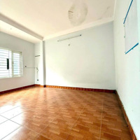 Bán Nhà Trong Ngõ 144 Quan Nhân, Diện Tích 40M2 Mặt Tiền 4,9M Nhà Xây 5 Tầng. Giá Bán 6,2 Tỷ