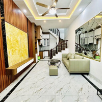 Nhà Đẹp Ở Ngay Phố Thanh Lân - Lĩnh Nam - Hoàng Mai Sổ Riêng 30M 4 Tầng Full Nội Thất Giá Bán 4,75 Tỷ