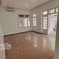 Cho Thuê Nhà Đội Cấn - Ba Đình, 95M2 X 4 Tầng, Mt: 7M, Mỗi Tầng 2 Phòng, Đủ Đồ Cơ Bản, Ôtô Đỗ Cửa