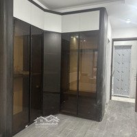 Hot Nhà Lạc Long Quân, Gần Phố, Thang Máy, Hơn 8 Tỷ