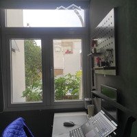 Chính Chủ Cho Thuê Phòng Ban Công Full Nội Thất Gần Sân Bay, Tòa Nhà Etown
