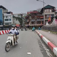 Bán Nhà 6 Tầng Ngõ 144 Phố Quan Nhân - Thanh Xuân - Giá Bán 8.5 Tỷ - Đt : 0978733569