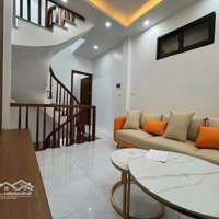 Chính Chủ Cần Bán Nhà 4,5 Tầng Tại Phường Quang Trung. Giá Chỉ 6,2 Tỷ Có Tl. Liên Hệ: 0971971546