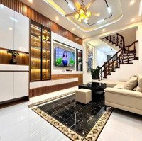Bán Nhà Quan Hoa. Diện Tích 40M,4 Tầng, Mặt Tiền 3,5M, Giá Bán 9,5Tỷ. Full Nội Thất, Thoáng Trước Sau..