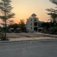 Bán lô đất nền 2 mặt tiền sẵn sổ đỏ sang tên ngay Phố Chợ Lương Sơn. Giá 2,4x tỷ