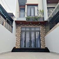 Nhà thủ dầu một: 1 trêt 1 lầu . 4,1 x 27 sổ sẵn