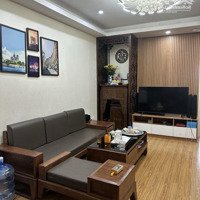 Bán Nhà Đẹp Trung Hòa 70 M2 2 Ngủ