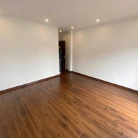 Bán Nhà Mới Tại Long Biên , 6,6 Tỷ , Thang Máy , Oto Qua Cửa