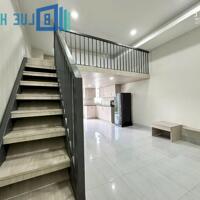 Căn hộ ban công có gác thông thoáng gần Etown Tân Bình