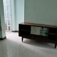 Cho Thuê Nhà Q.4 Giá 7,000,000Đ/ Tháng. Sạch Sẽ, Thoáng Mát Ngay Trung Tâm Q.4