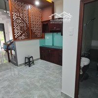 Cho Thuê Nhà Nguyên Căn , Số 127 Hoàng Hoa Thám , Phường 13 , Quận Tân Bình , 150M2 , 1 Trệt 2 Lầu