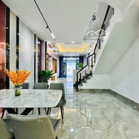 Kẹt Tiền Cho Con Du Học Cần Bán Gấp Căn Nhà Ở Đường Nguyễn Tri Phương, Phường 4, Quận 10. Giá Bán2Tỷ890