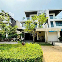 Cho Thuê Biệt Thự Lucasta Villa, 35 Triệu, 175M2, 5 Phòng Ngủ 4Vs, Phú Hữu, Quận 9, Hcm - Giá Cực Chất