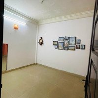 Cho Thuê Căn Nhà Phố Trung Kính Lớn 60M2 X 5 Tầng Oto Đỗ, Cạnh Trường Yên Hòa