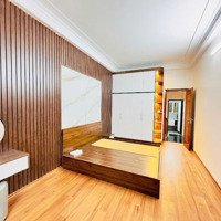 Bán Nhà Vĩnh Hưng,Hoàng Mai 5 Tầng Ô Tô Đỗ Cửa
